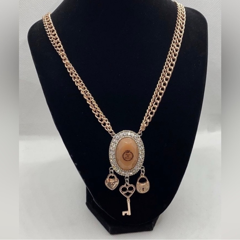 Elegant Gold juicy couture Pendant Necklace with Charms